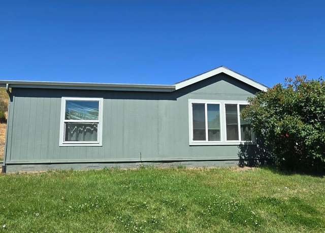 Property at 210 Lancer Ln, Pullman, WA 99163, 3 beds, 2 baths
