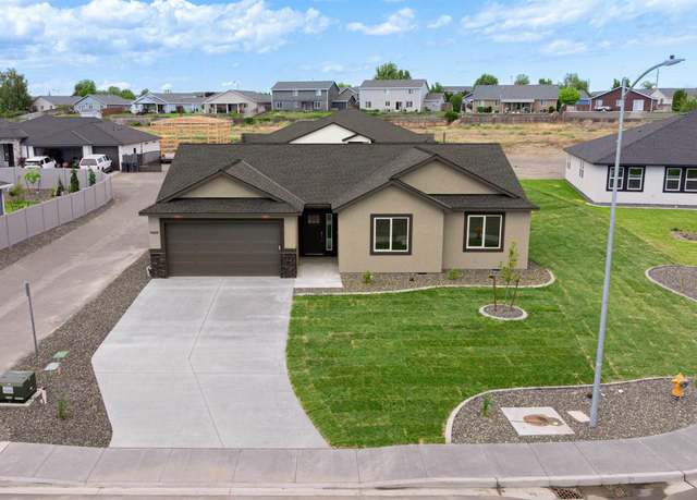 Property at 9409 Balflour Ct, Pasco, WA 99301, 4 beds, 2 baths