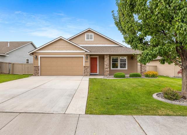 Property at 5805 W 19th Ave, Kennewick, WA 99338, 3 beds, 2 baths