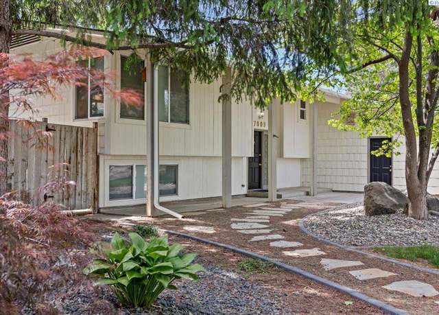 Property at 7009 W 8th Ave, Kennewick, WA 99336, 8 beds, 3 baths