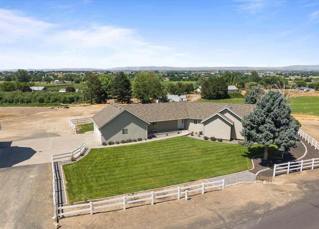 Property at 151002 W Richards Rd, Prosser, WA 99350, 3 beds, 3 baths