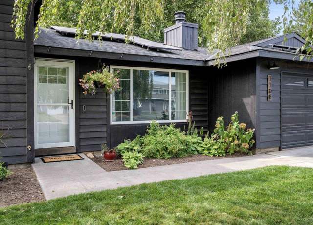 Property at 1108 S Belfair St, Kennewick, WA 99338, 3 beds, 0.5 baths