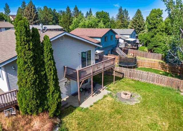 Property at 393 NW Dillon St, Pullman, WA 99163, 5 beds, 3 baths