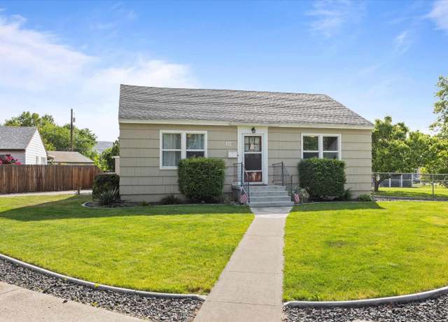 Property at 309 Cullum Ave, Richland, WA 99354, 3 beds, 2 baths