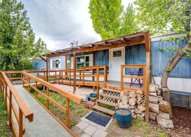Property at 605 NW Fisk St #15 St #15, Pullman, WA 99163, 2 beds, 1 bath