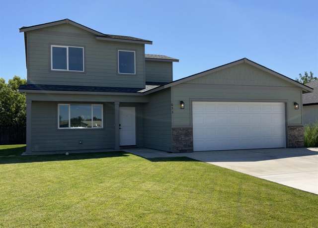 Property at 653 E Franklin St, Connell, WA 99326, 4 beds, 0.5 baths