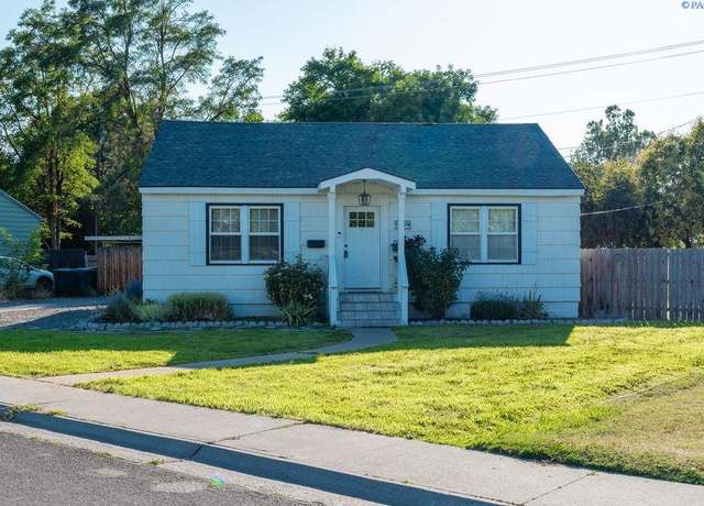 Property at 1709 Hunt Ave, Richland, WA 99354, 4 beds, 2 baths