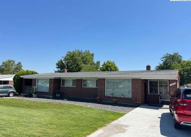 Property at 520/522/602/604 N Yelm St, Kennewick, WA 99336, 4 beds, 2 baths