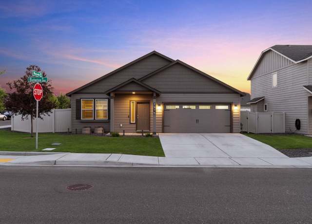 Property at 2975 Bellerive Dr, Richland, WA 99352, 3 beds, 1 bath