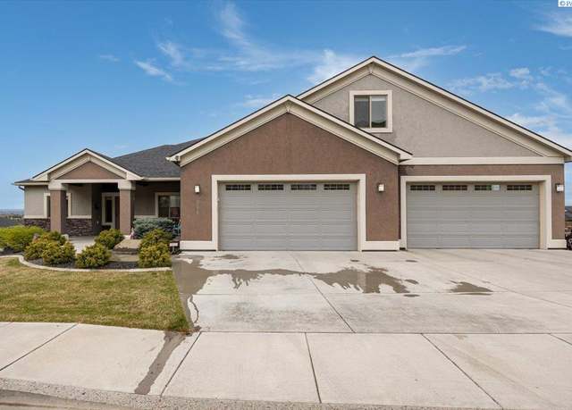 Property at 5298 S Quincy Pl, Kennewick, WA 99337, 4 beds, 2.5 baths