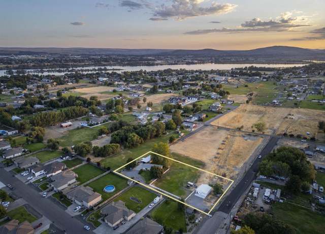 Property at 7408 W Wernett Rd, Pasco, WA 99301, 3 beds, 1 bath