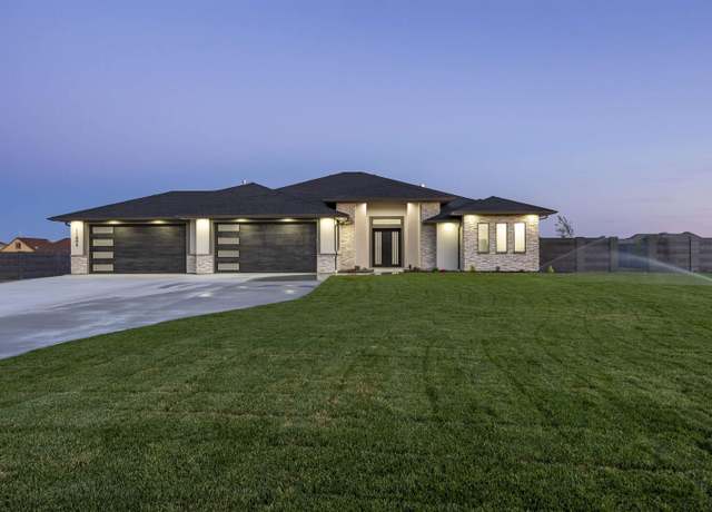 Property at 11804 Cordon Crest Ct, Pasco, WA 99301, 4 beds, 3.5 baths