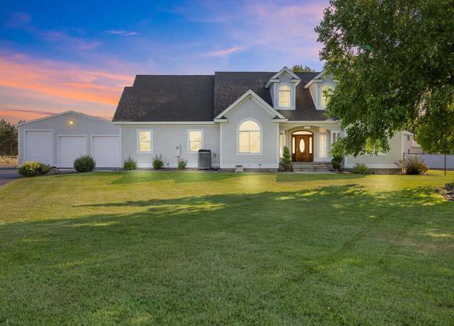 Property at 101304 N Billings Ct, West Richland, WA 99353, 6 beds, 3 baths