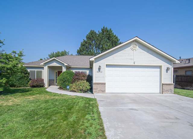 Property at 8210 W Clearwater Pl, Kennewick, WA 99336, 3 beds, 2 baths