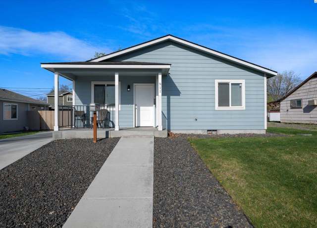 Property at 911 Sanford Ave, Richland, WA 99352, 3 beds, 2 baths