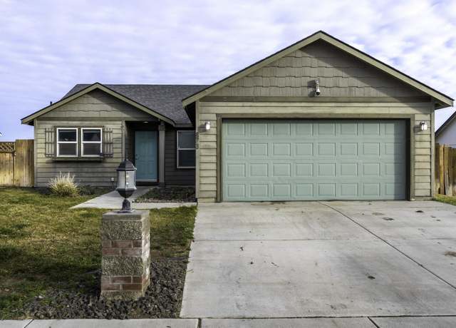 Property at 873 Wyoming St, Kennewick, WA 99338, 3 beds, 2 baths