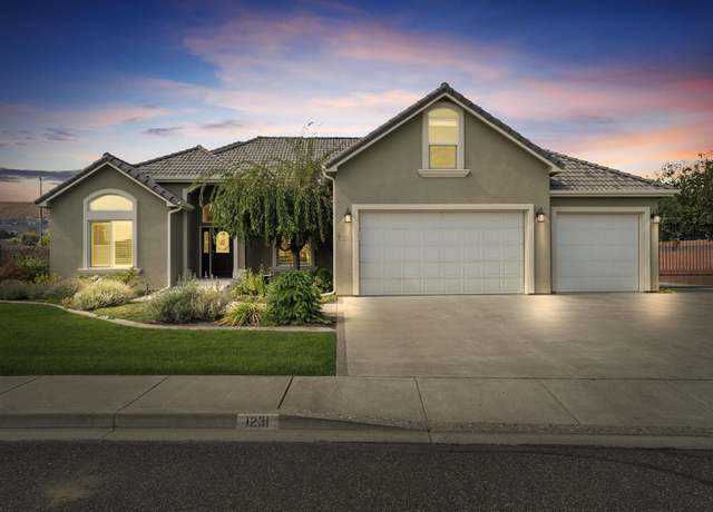 Property at 1231 Cameo Dr, Richland, WA 99352, 3 beds, 0.5 baths