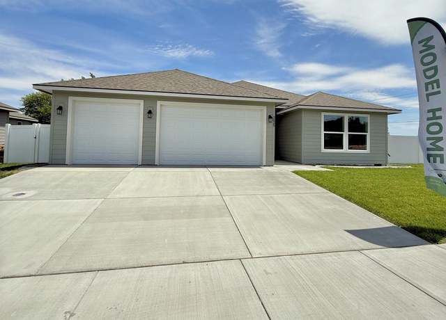Property at 2625 S Beech St, Kennewick, WA 99337, 3 beds, 2 baths