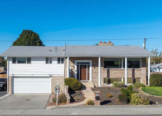 Property at 612 W 27th Ave, Kennewick, WA 99337, 5 beds, 3 baths