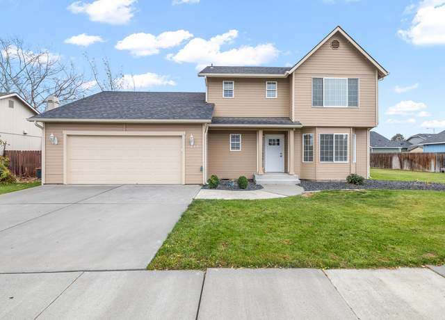 Property at 1805 W 24th Ave, Kennewick, WA 99337, 3 beds, 2.5 baths