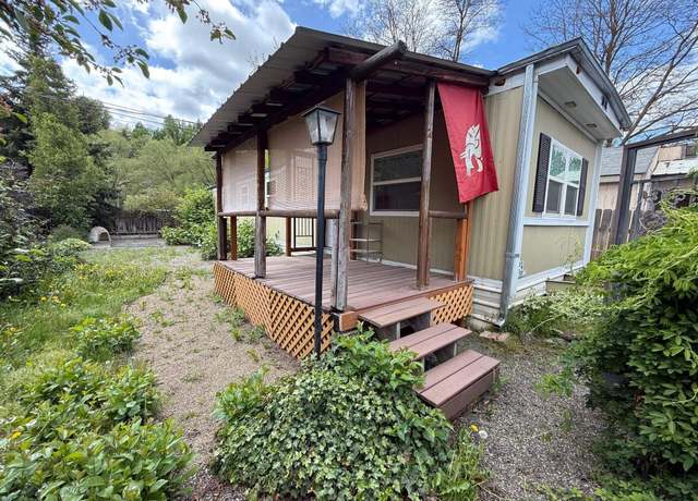 Property at 570 SE Benewah St, SP 124 St #124, Pullman, WA 99163, 2 beds, 1 bath