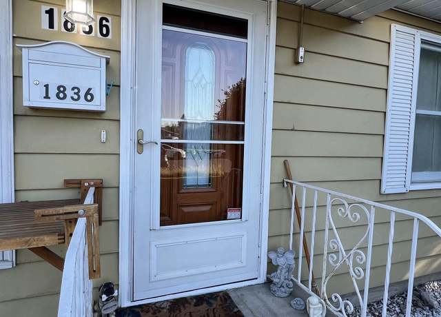 Property at 1836 W Park St, Pasco, WA 99301, 3 beds, 2.5 baths