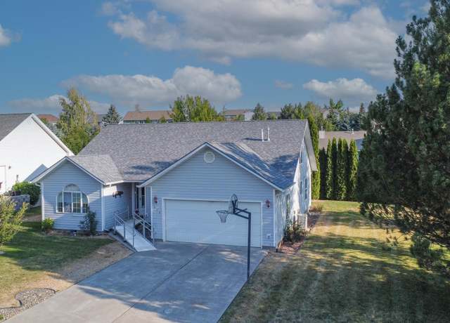 Property at 470 NW Robert St, Pullman, WA 99163, 3 beds, 1 bath