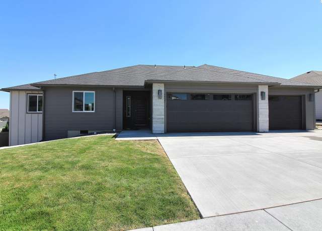 Property at 5527 W 32nd Ave, Kennewick, WA 99338, 3 beds, 2 baths