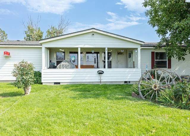 Property at 28707 S Finley Rd, Kennewick, WA 99337, 3 beds, 2 baths