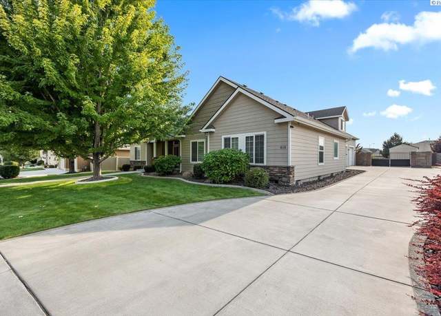 Property at 404 S Georgia St, Kennewick, WA 99336, 3 beds, 0.5 baths