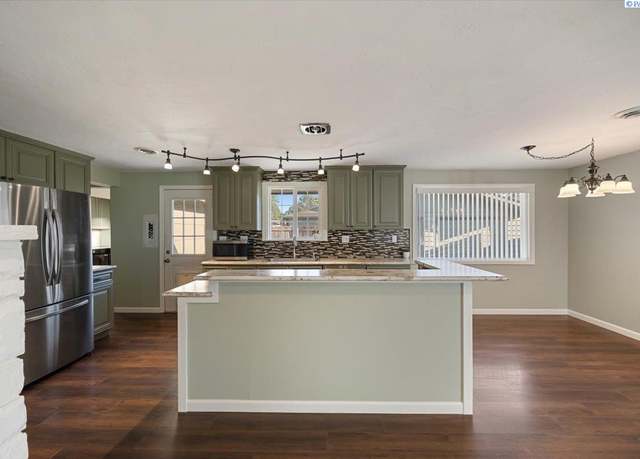 Property at 3925 W Metaline Ave, Kennewick, WA 99336, 3 beds, 2 baths