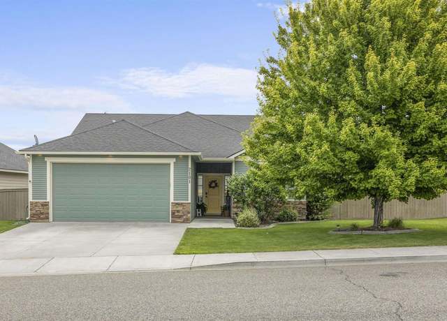 Property at 2101 S Jefferson St, Kennewick, WA 99338, 2 beds, 2 baths