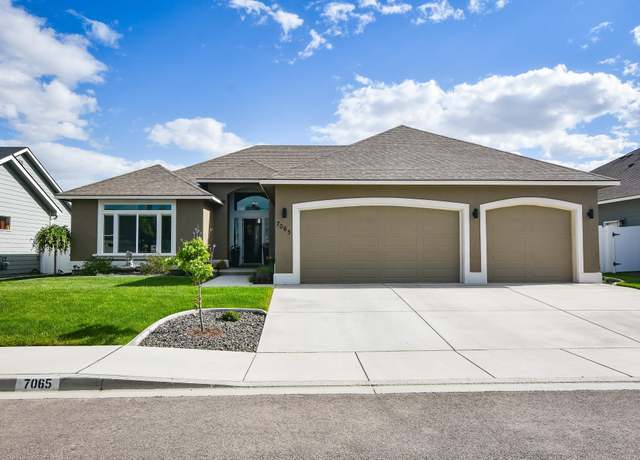 Property at 7065 W 29th Ave, Kennewick, WA 99338, 3 beds, 2 baths