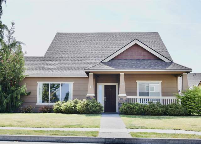 Property at 475 Satus St, Richland, WA 99352, 4 beds, 2.5 baths