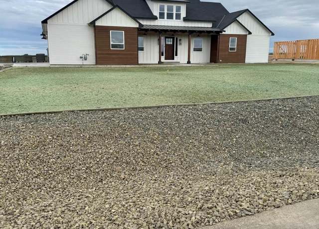 Property at 7007 Grange St, Kennewick, WA 99338, 4 beds, 3.5 baths
