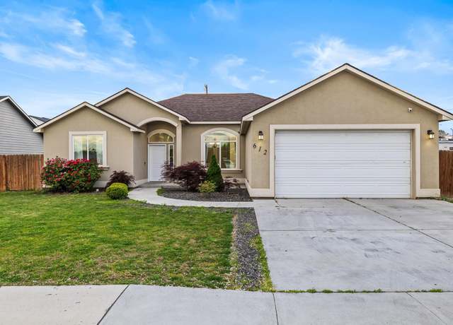 Property at 612 S Cedar Ave, Pasco, WA 99301, 4 beds, 2 baths