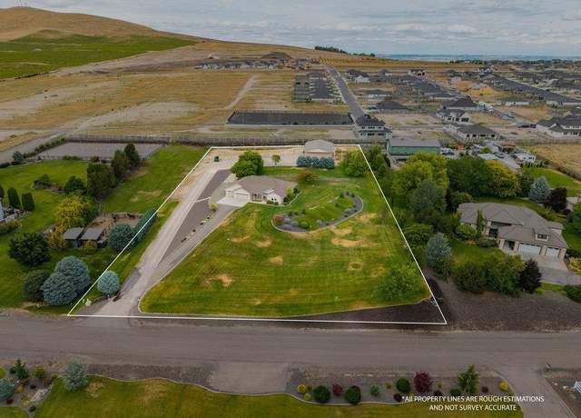 Property at 92908 E Holly Rd, Kennewick, WA 99338, 3 beds, 0.5 baths