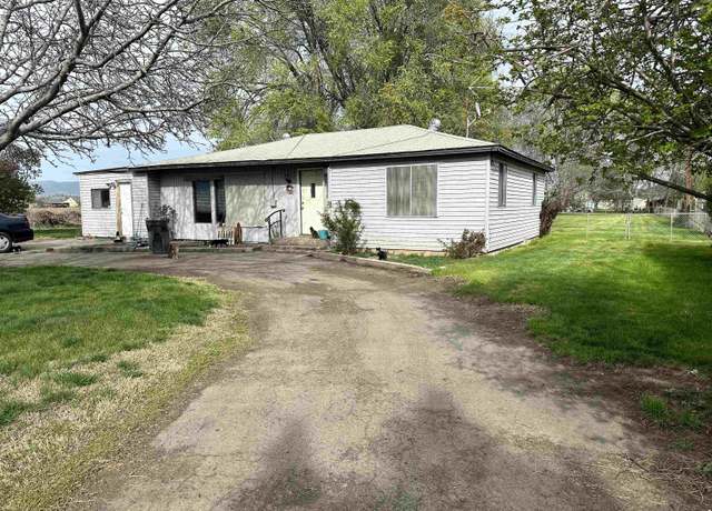 Property at 1122 Mcclain Dr, Sunnyside, WA 98944, 3 beds, 1 bath