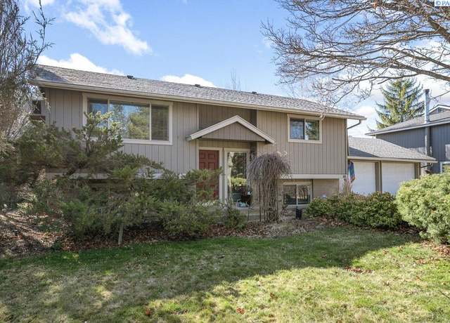 Property at 355 NW Thomas St, Pullman, WA 99163, 4 beds, 2 baths