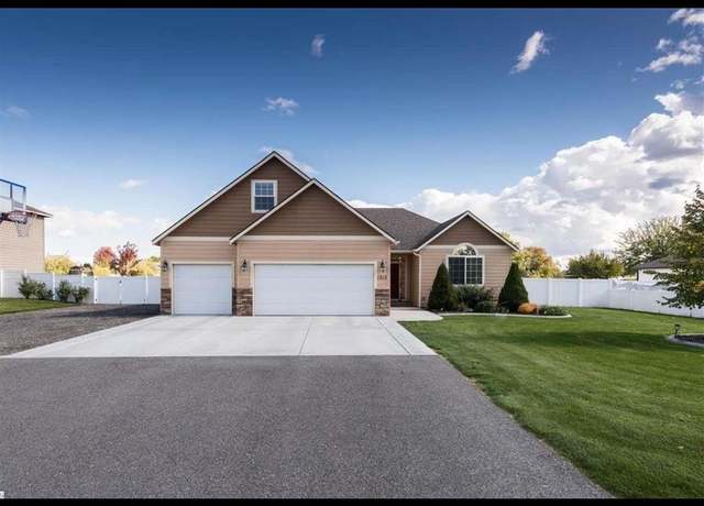 Property at 1313 Road 54, Pasco, WA 99301, 5 beds, 2 baths