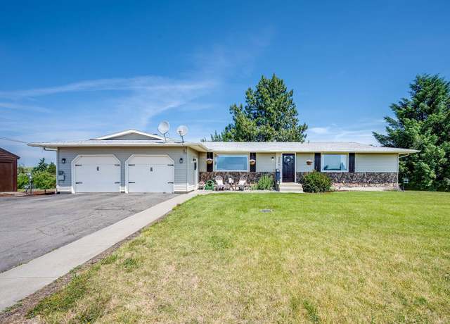Property at 710 W Rednour St, Oakesdale, WA 99158, 3 beds, 1 bath