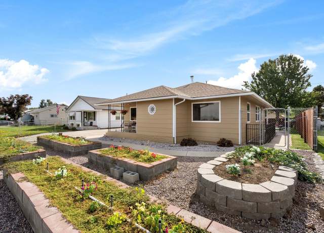 Property at 315 Thayer Dr, Richland, WA 99352, 4 beds, 2 baths