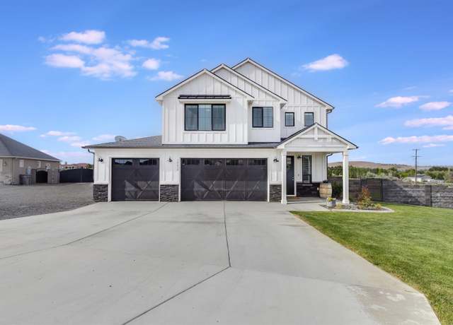 Property at 10419 Summit View Ct, Kennewick, WA 99338, 4 beds, 3.5 baths
