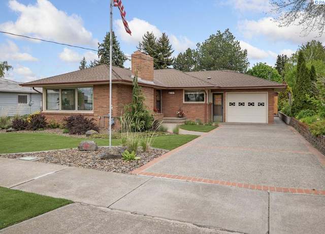 Property at 407 Steptoe St, Colton, WA 99113, 2 beds, 2.5 baths