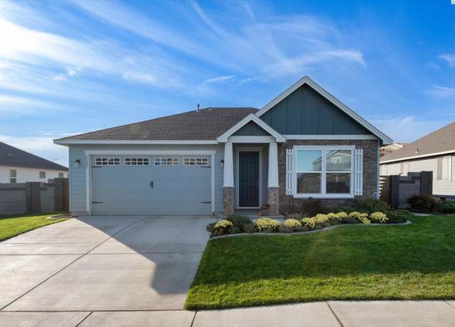 Property at 8207 Ballard Loop, West Richland, WA 99353, 3 beds, 2 baths