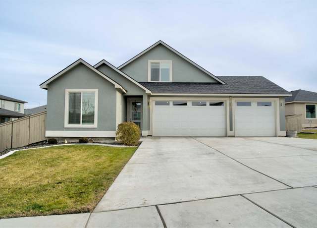 Property at 1058 Klikitat, Richland, WA 99352, 4 beds, 3 baths