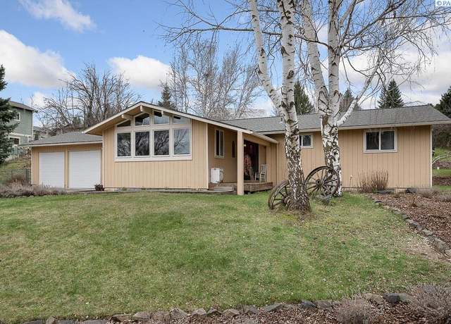 Property at 940 SE Glen Echo Rd, Pullman, WA 99163, 5 beds, 3 baths