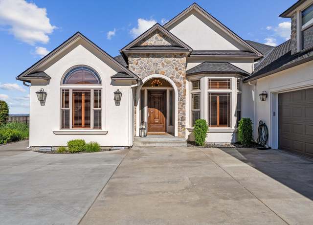 Property at 603 Big Sky Dr, Richland, WA 99352, 4 beds, 3.5 baths