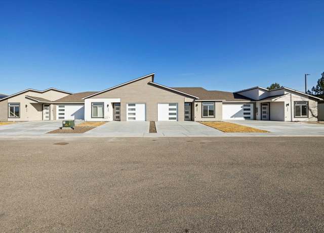 Property at 1310 Kalani Ct, West Richland, WA 99353, 3 beds, 2 baths