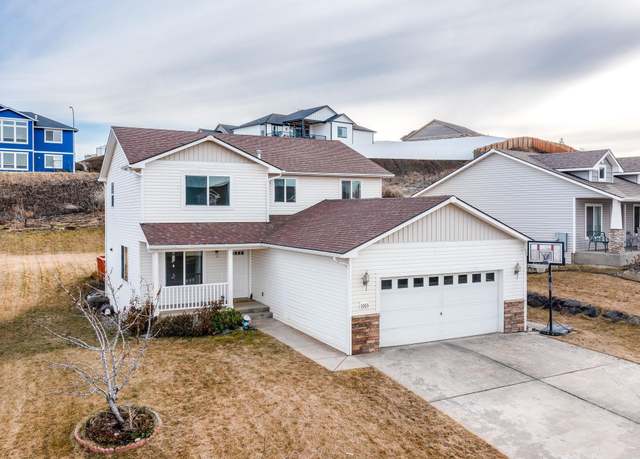 Property at 1065 SW Latour Peak St, Pullman, WA 99163, 4 beds, 2.5 baths
